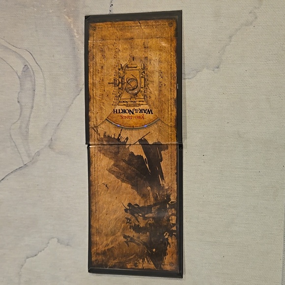 Lord If The Rings " War in the North" Art Book With DVD Never Used - Picture 4 of 9